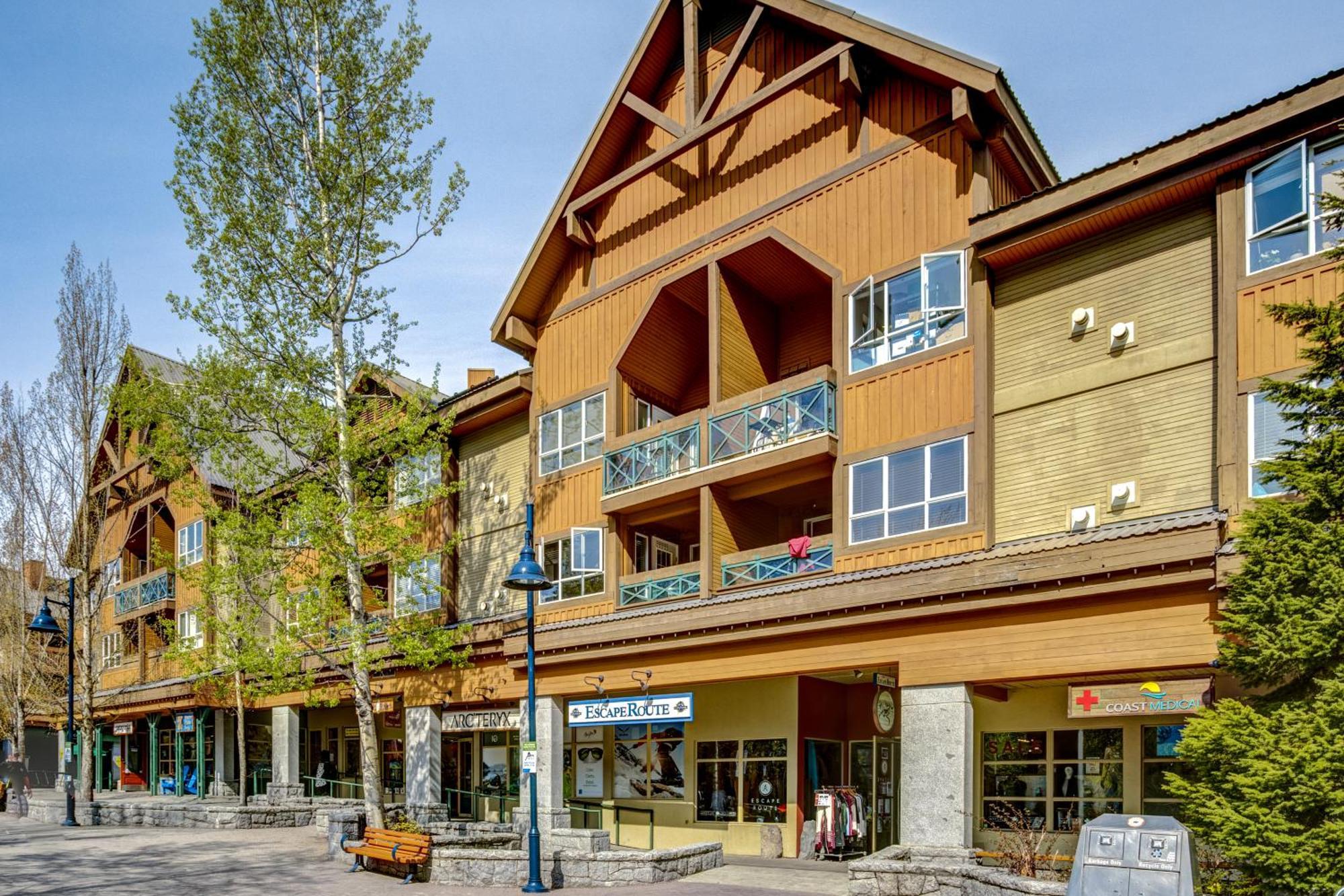 Marketplace Lodge Whistler Room photo